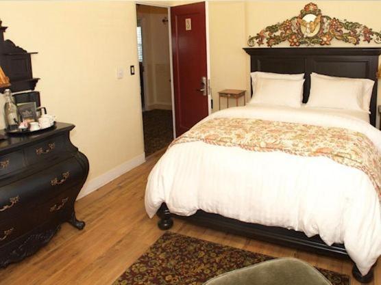Half Moon Bay Inn - Main Street Downtown מראה חיצוני תמונה